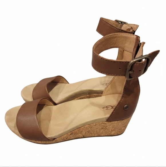UGG Zoe II Tan Leather Wedge Sandals Size 7.5 - Picture 1 of 5